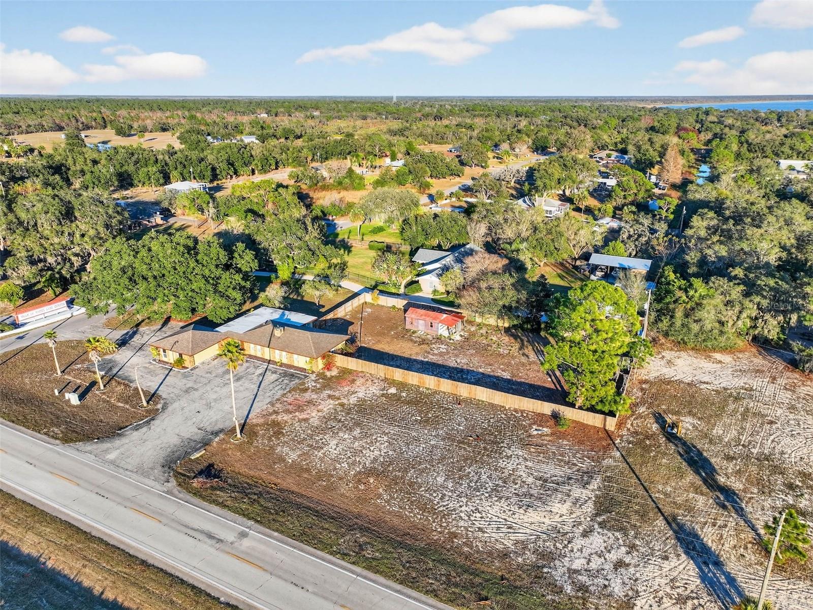 Image 24 of 28 For 8812 Oakwood Drive