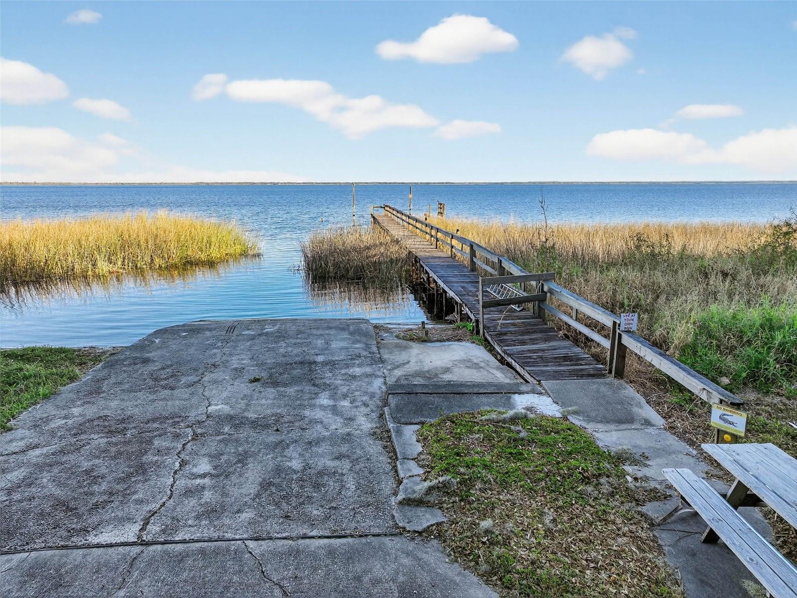 Image 27 of 28 For 8812 Oakwood Drive