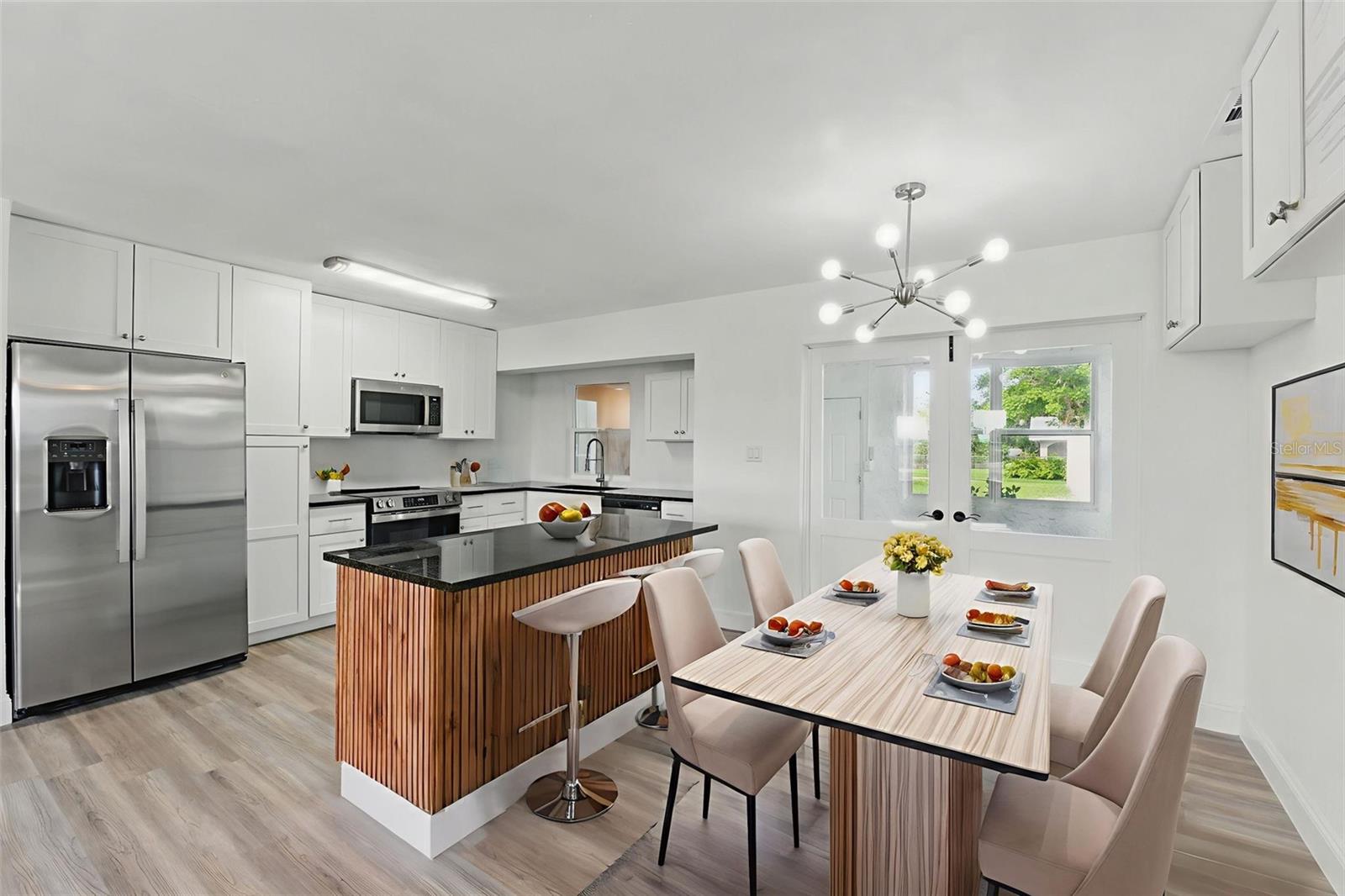 Image 5 of 28 For 8812 Oakwood Drive