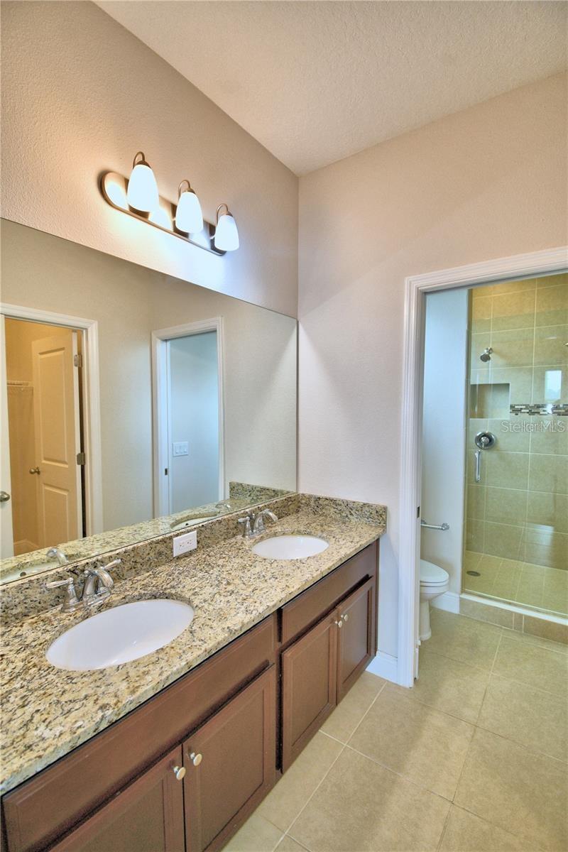 Image 26 of 67 For 193 Aberdeen Street