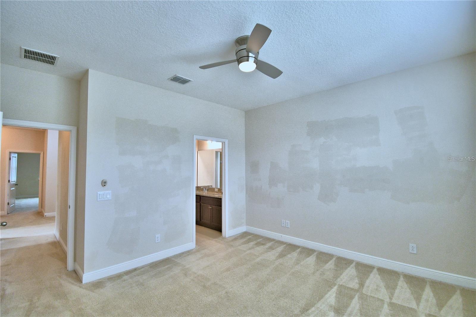 Image 38 of 67 For 193 Aberdeen Street