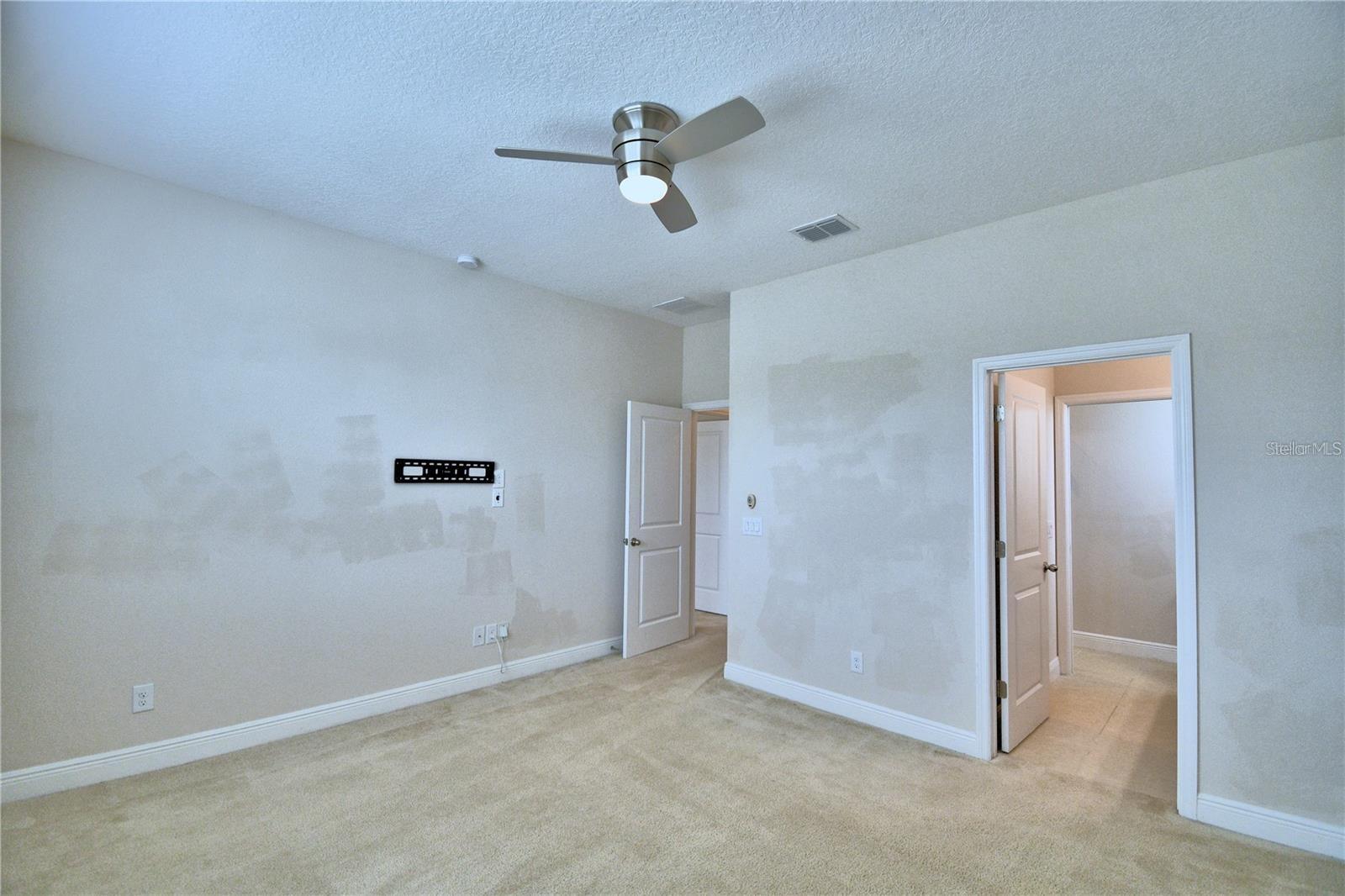 Image 39 of 67 For 193 Aberdeen Street