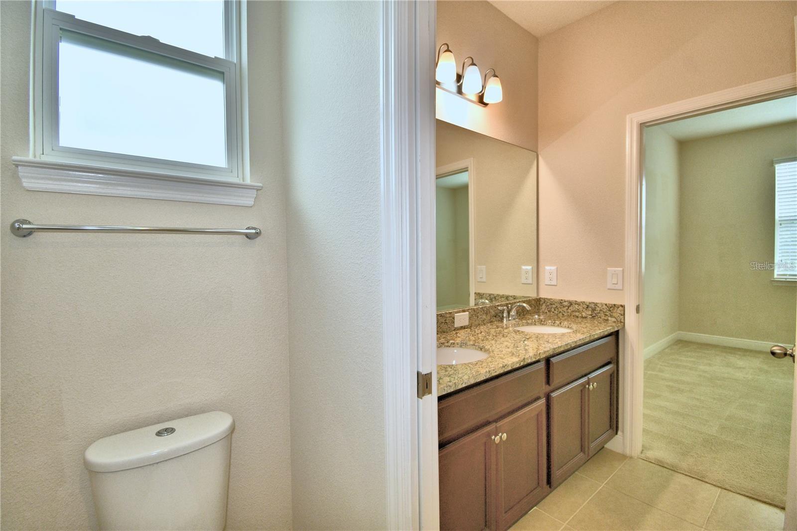 Image 43 of 67 For 193 Aberdeen Street