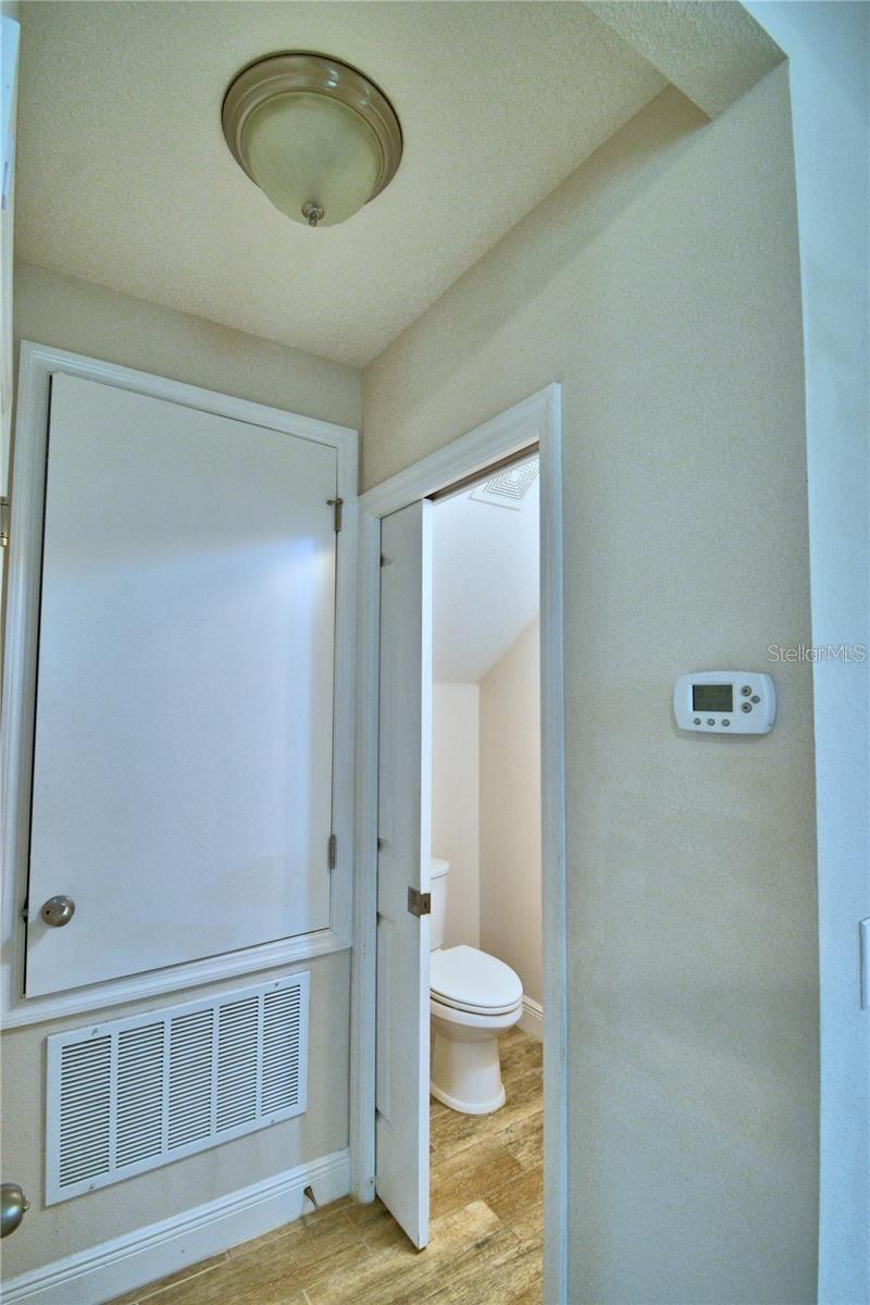 Image 7 of 67 For 193 Aberdeen Street