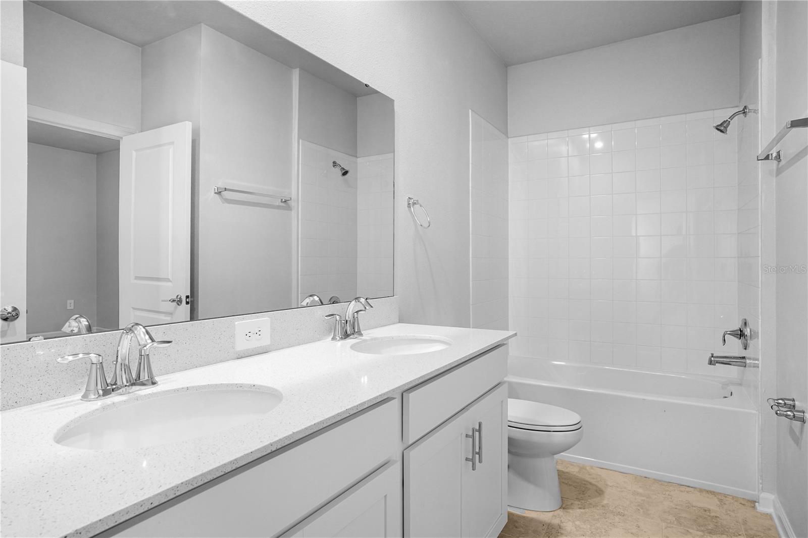 Image 31 of 43 For 6449 Sprucepine Lane