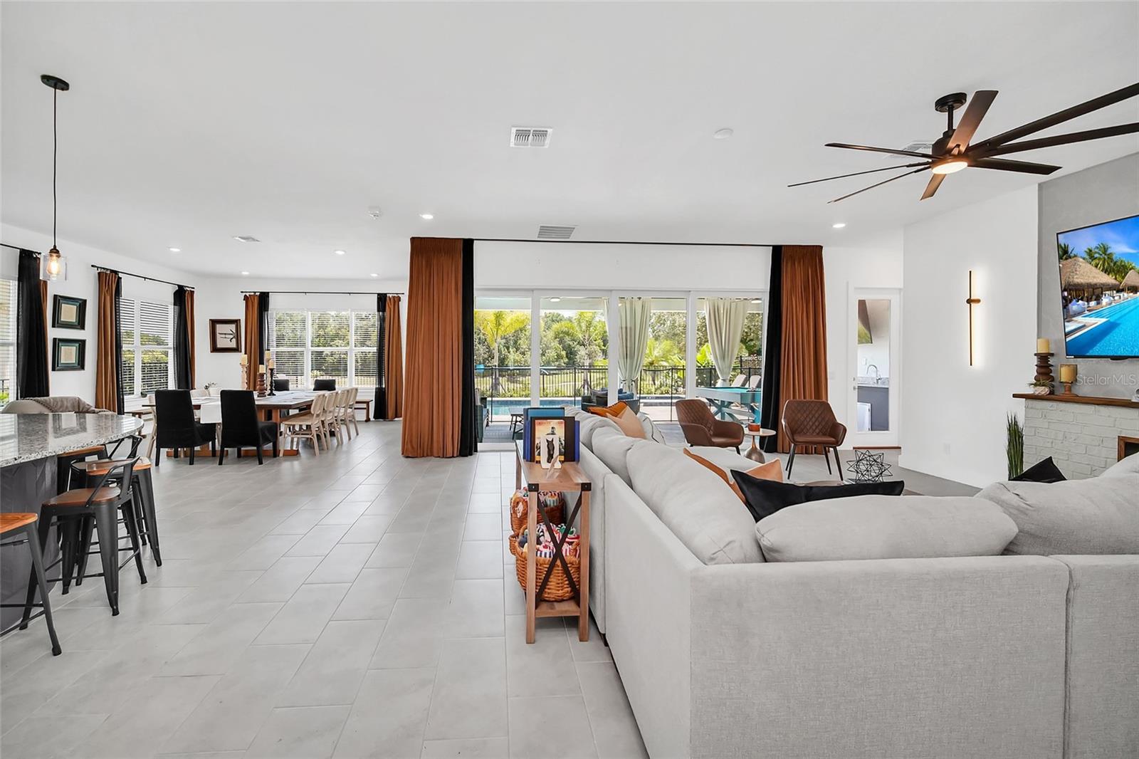 Image 24 of 84 For 1213 Radiant Street