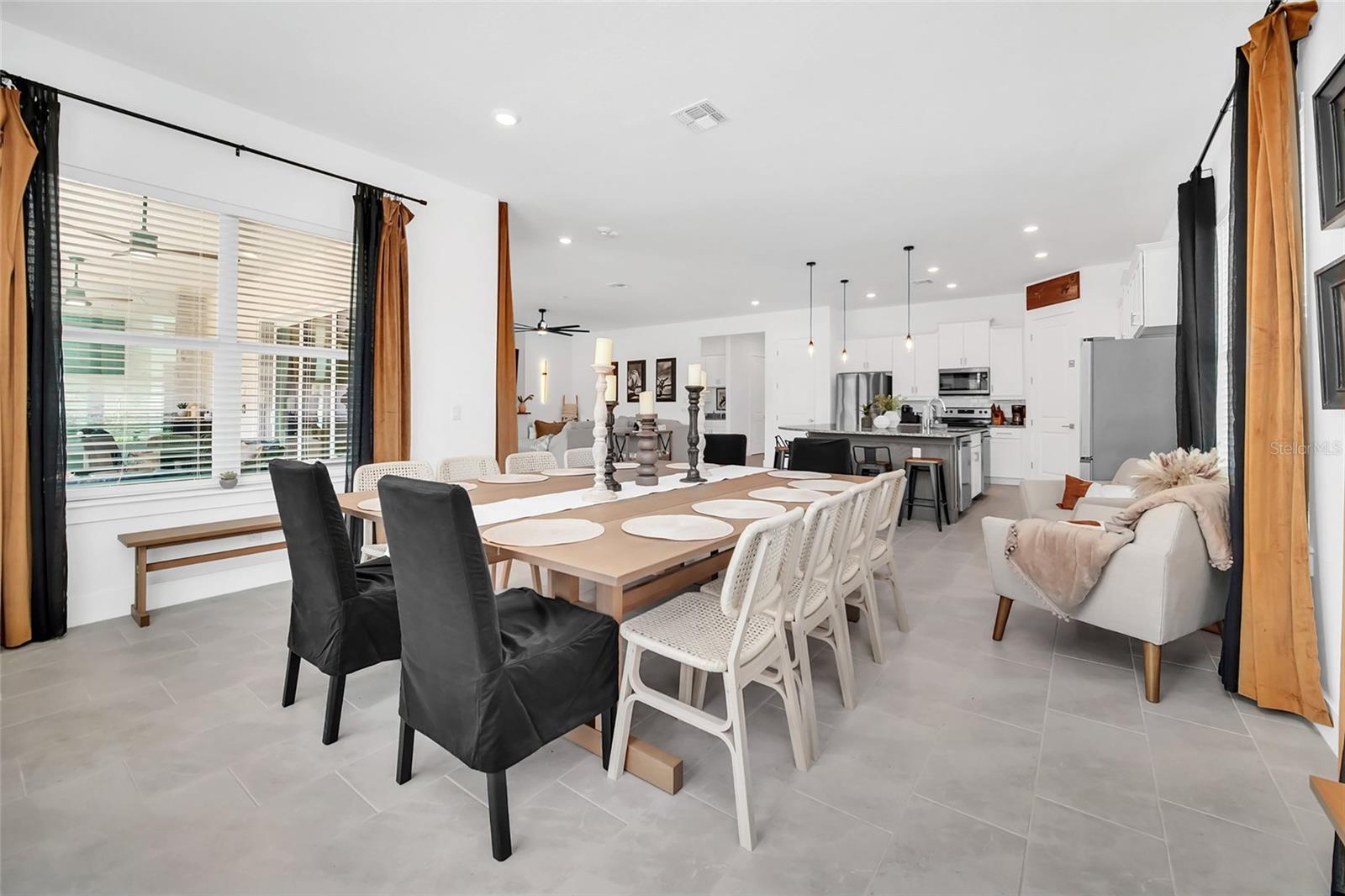 Image 34 of 84 For 1213 Radiant Street