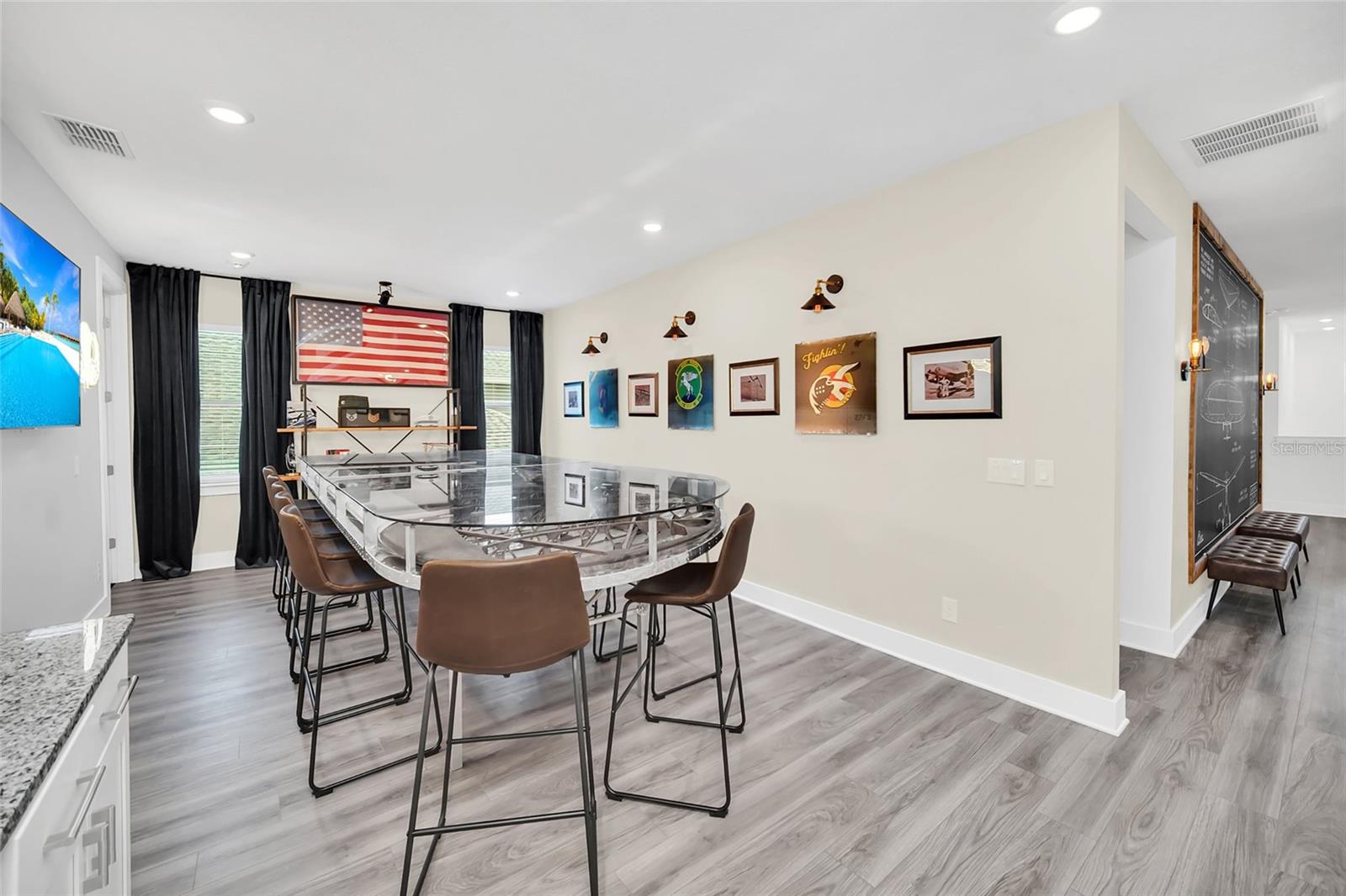 Image 40 of 84 For 1213 Radiant Street