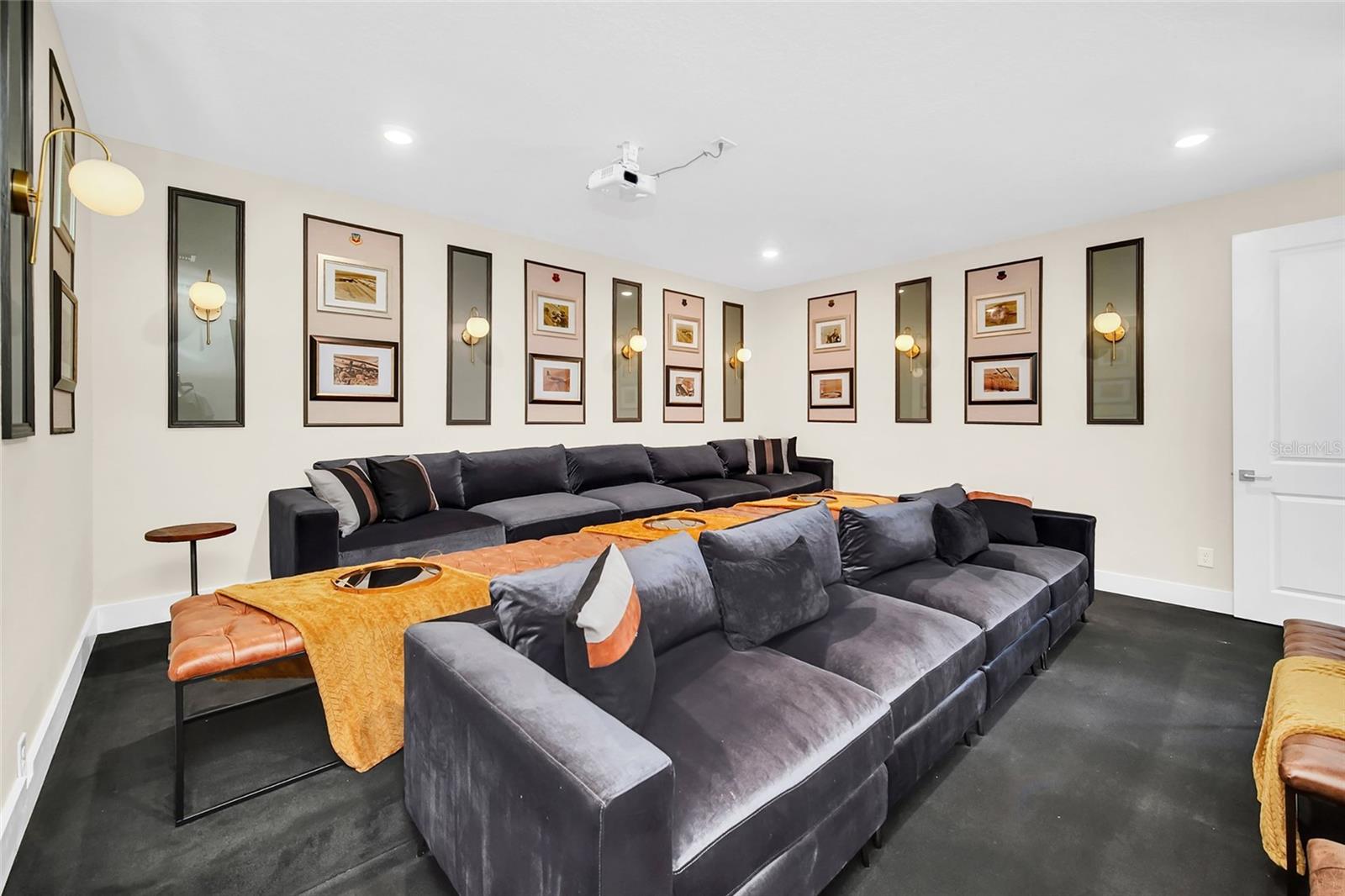 Image 43 of 84 For 1213 Radiant Street