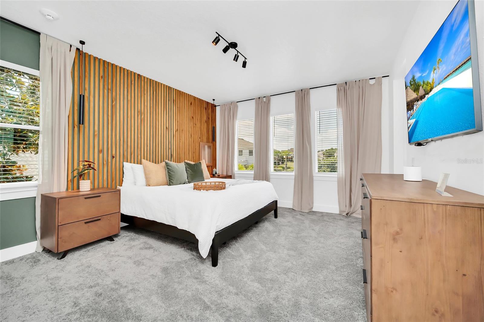 Image 45 of 84 For 1213 Radiant Street