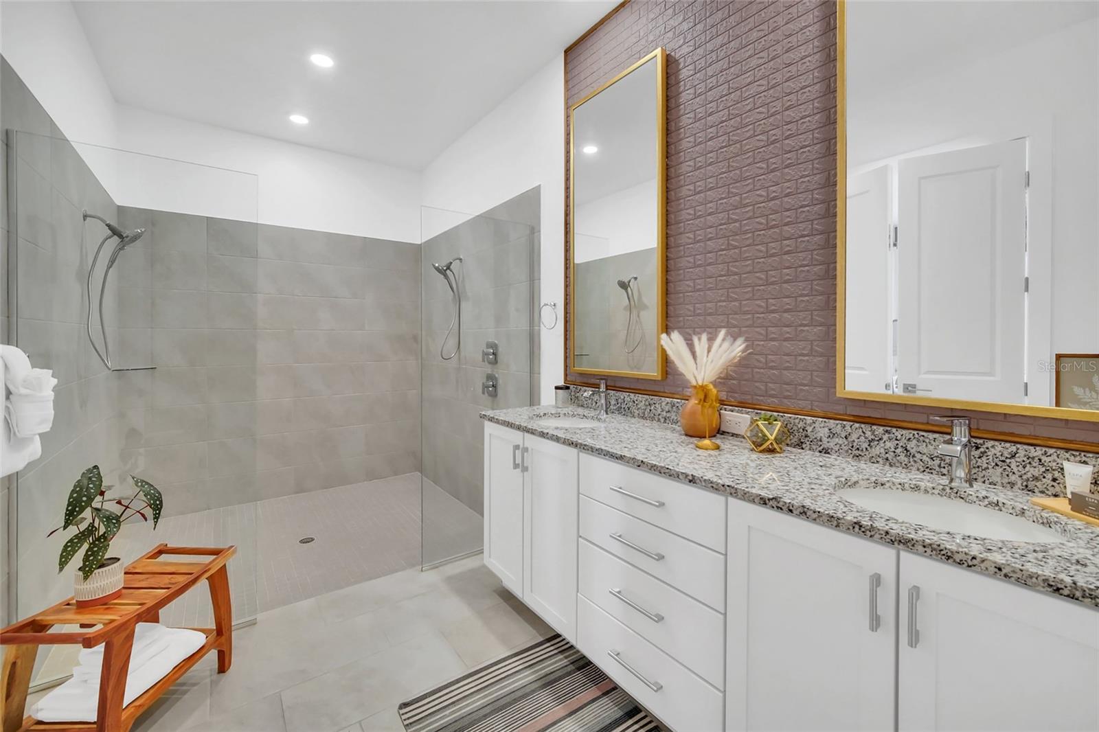 Image 52 of 84 For 1213 Radiant Street