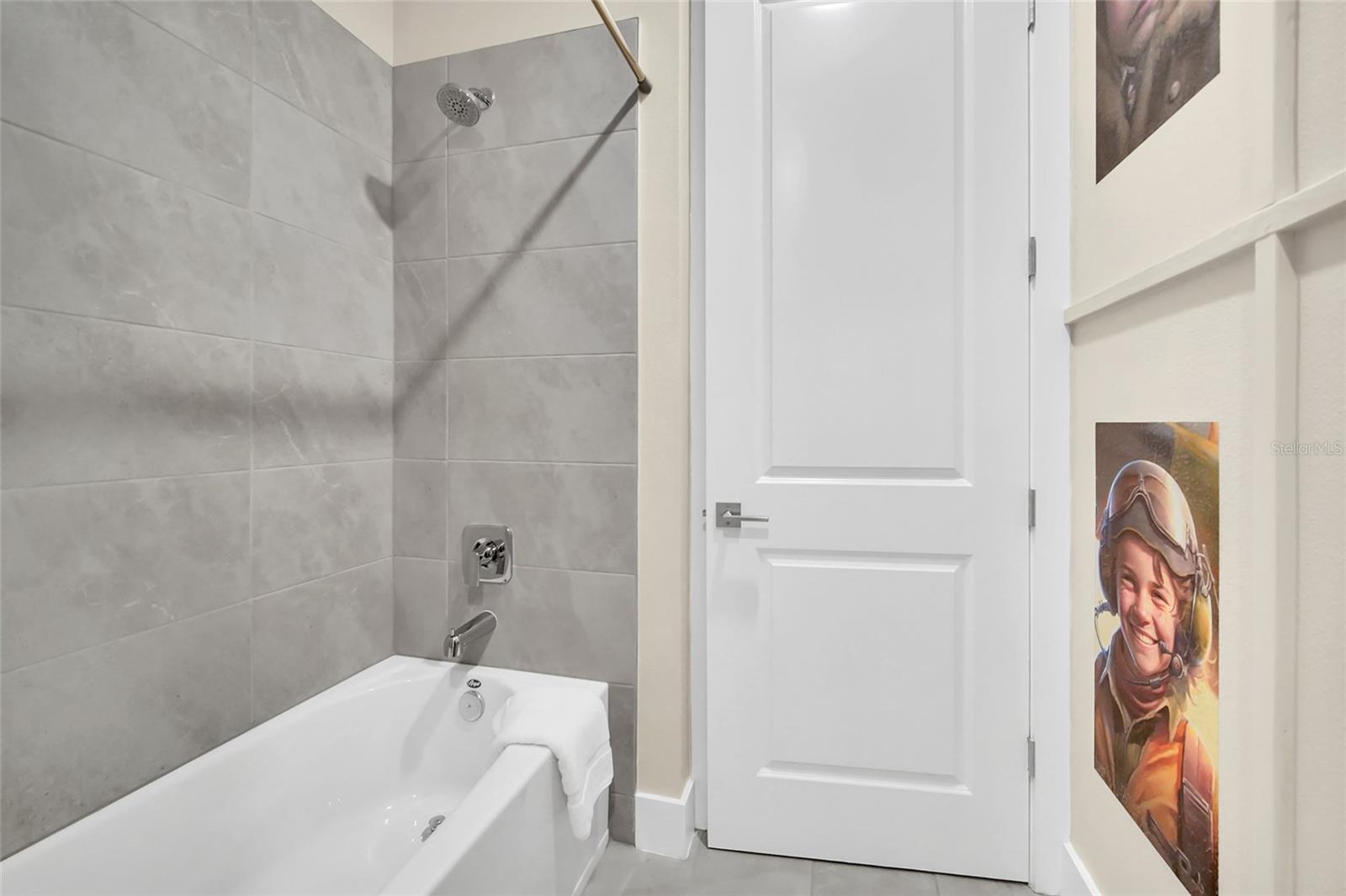 Image 65 of 84 For 1213 Radiant Street