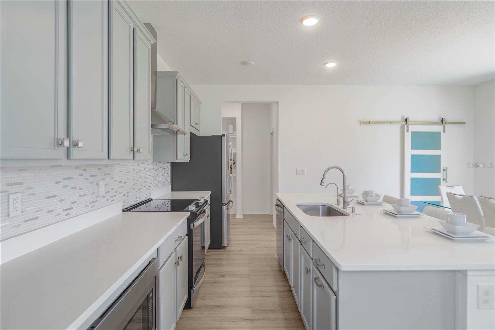 Image 19 of 80 For 2045 Suwannee Banks Street