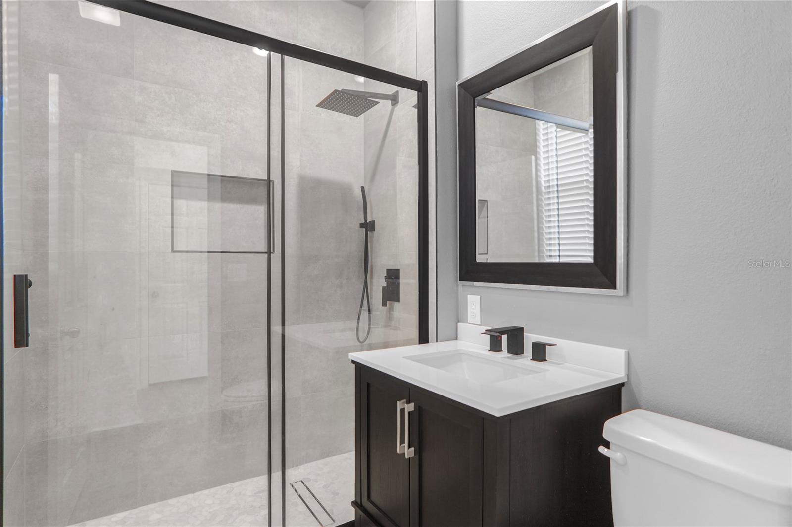 Image 25 of 80 For 2045 Suwannee Banks Street