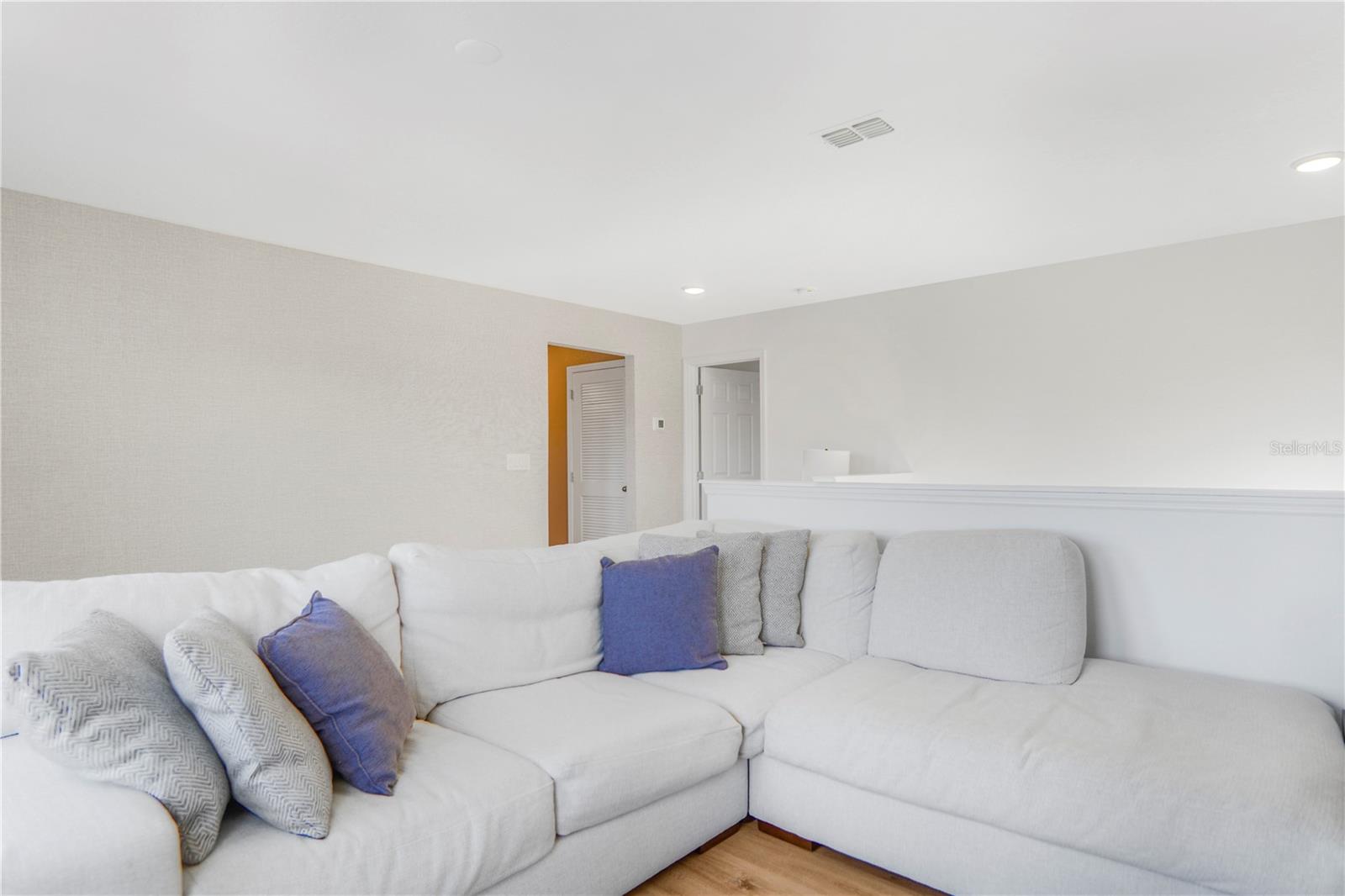 Image 30 of 80 For 2045 Suwannee Banks Street