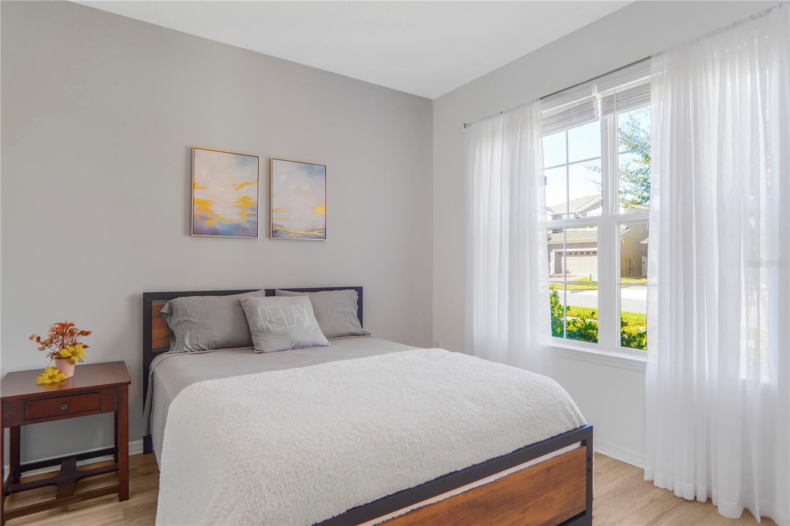 Image 5 of 80 For 2045 Suwannee Banks Street