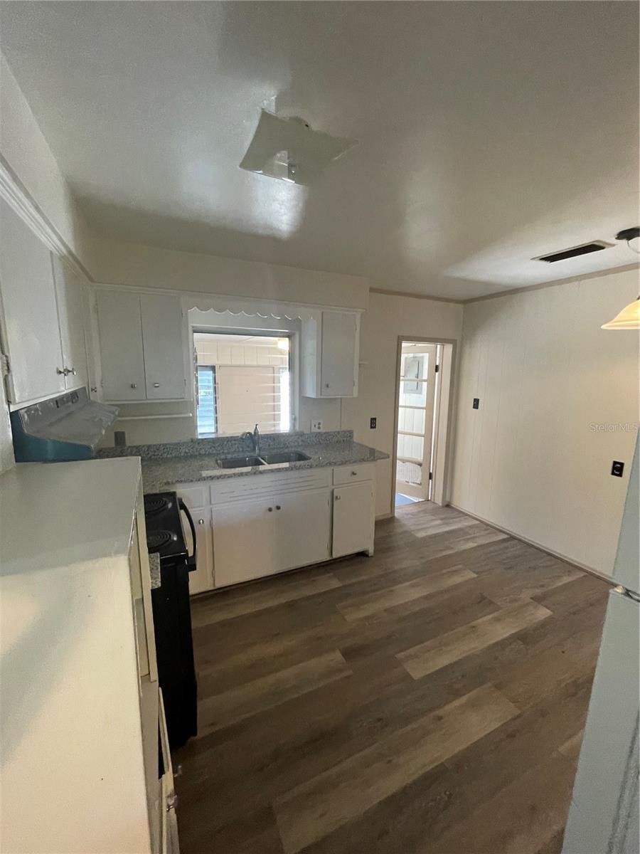 Image 6 of 13 For 143 South Street