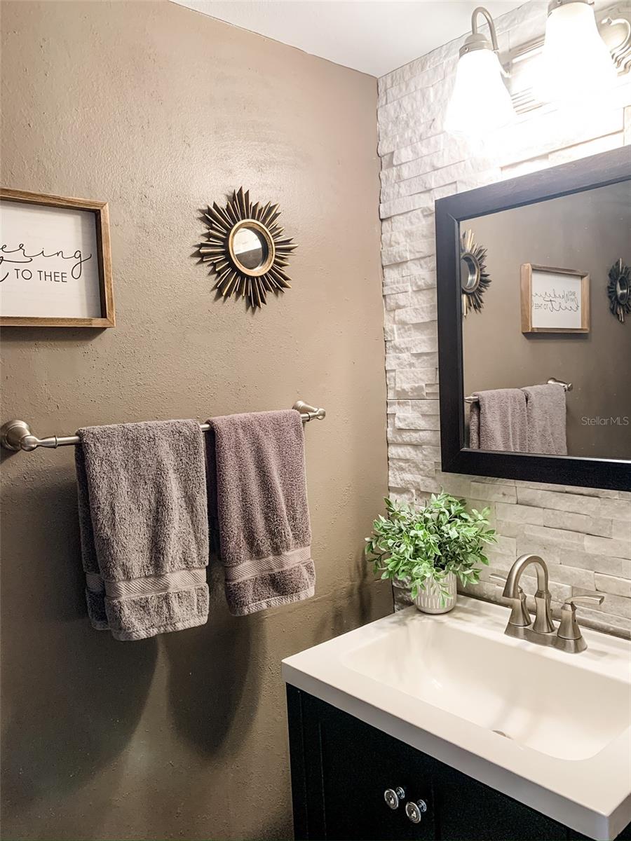 Image 15 of 46 For 1304 Brigadoon Drive