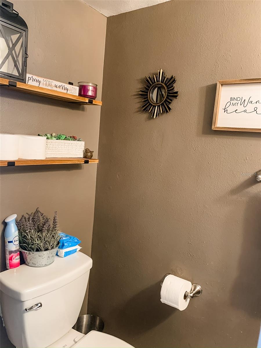 Image 16 of 46 For 1304 Brigadoon Drive