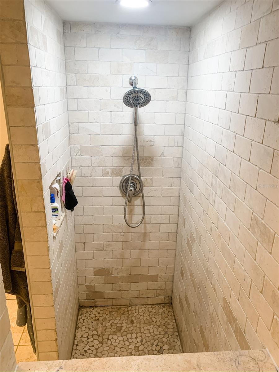 Image 33 of 46 For 1304 Brigadoon Drive