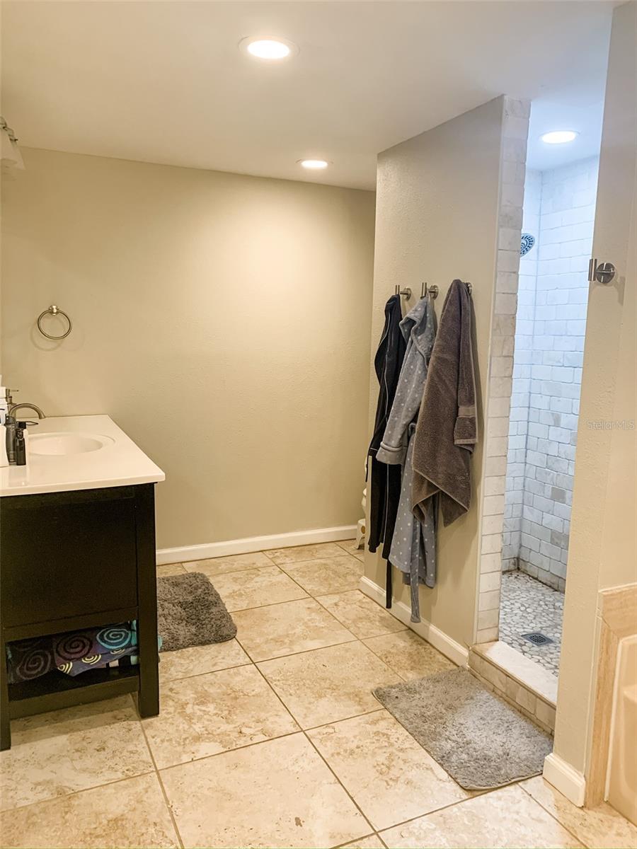 Image 36 of 46 For 1304 Brigadoon Drive