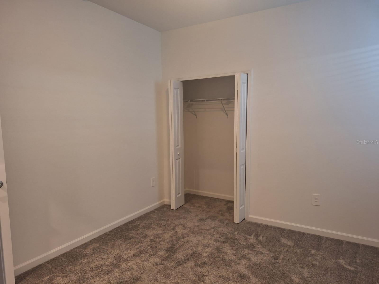 Image 6 of 18 For 3999 Ambrose Avenue B