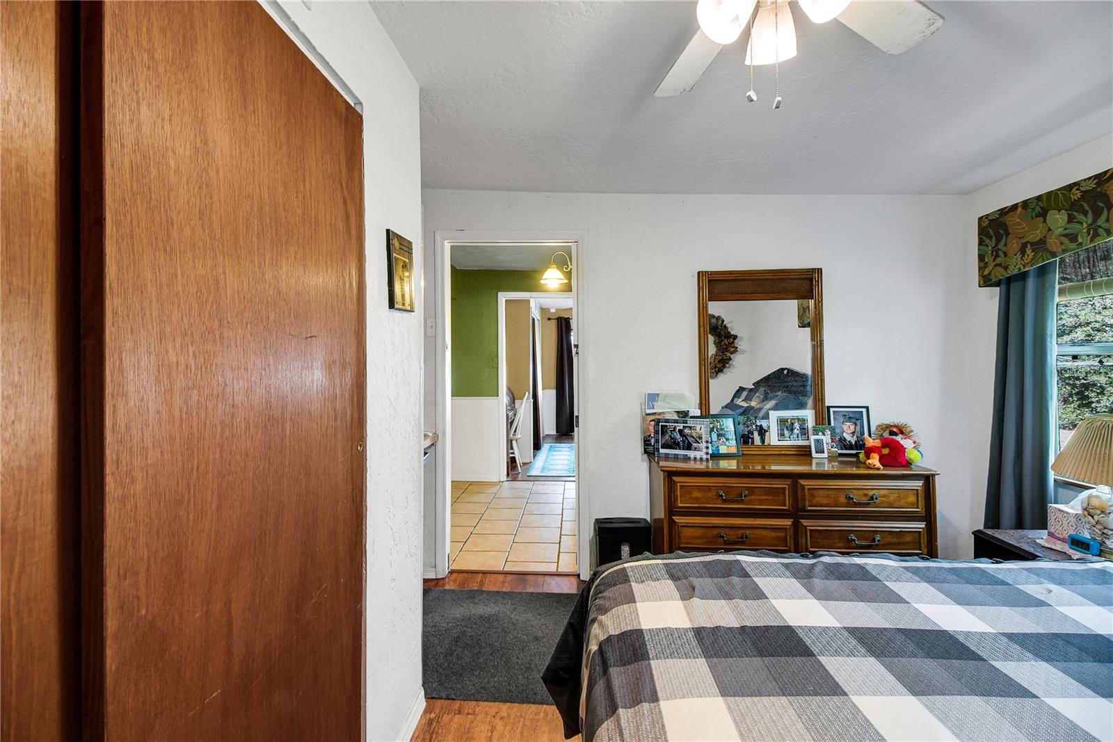 Image 10 of 69 For 257 Desoto Avenue