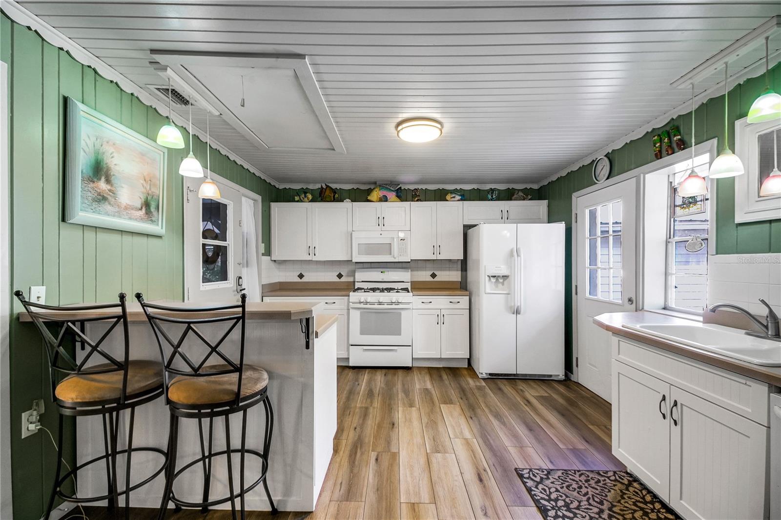 Image 17 of 69 For 257 Desoto Avenue