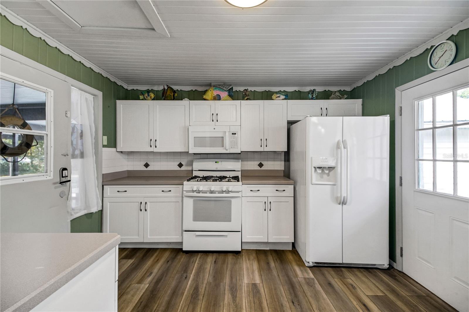 Image 18 of 69 For 257 Desoto Avenue