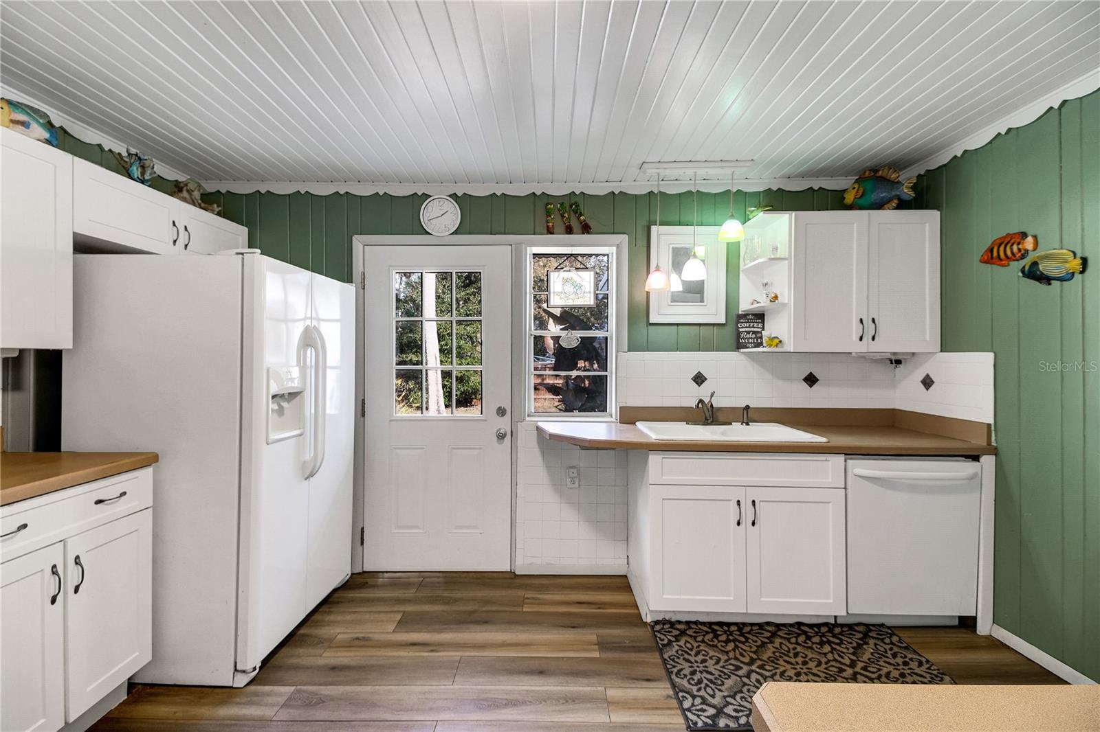 Image 22 of 69 For 257 Desoto Avenue