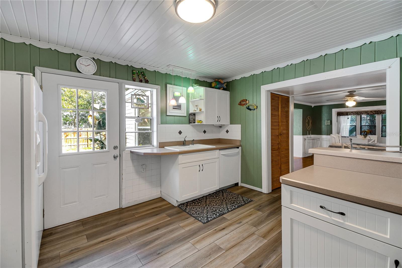 Image 32 of 69 For 257 Desoto Avenue