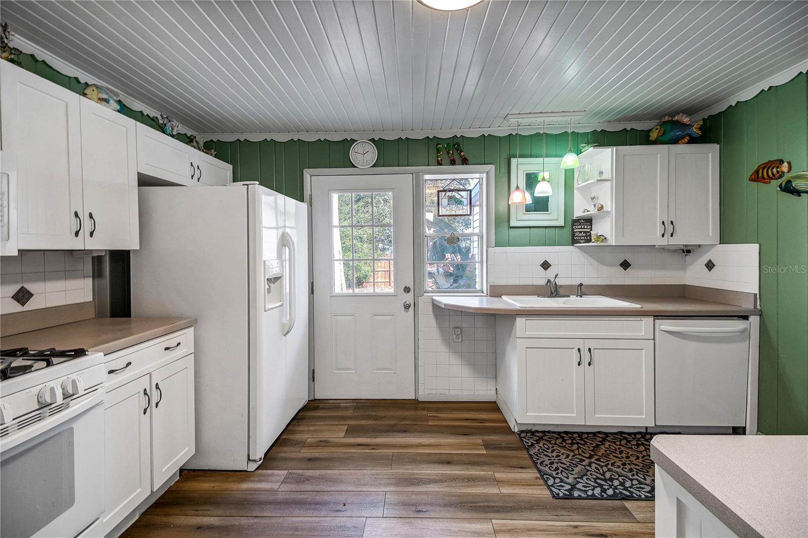 Image 33 of 69 For 257 Desoto Avenue