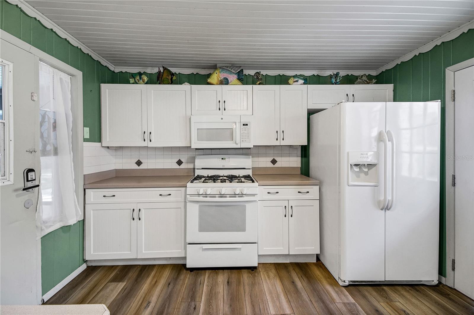 Image 34 of 69 For 257 Desoto Avenue