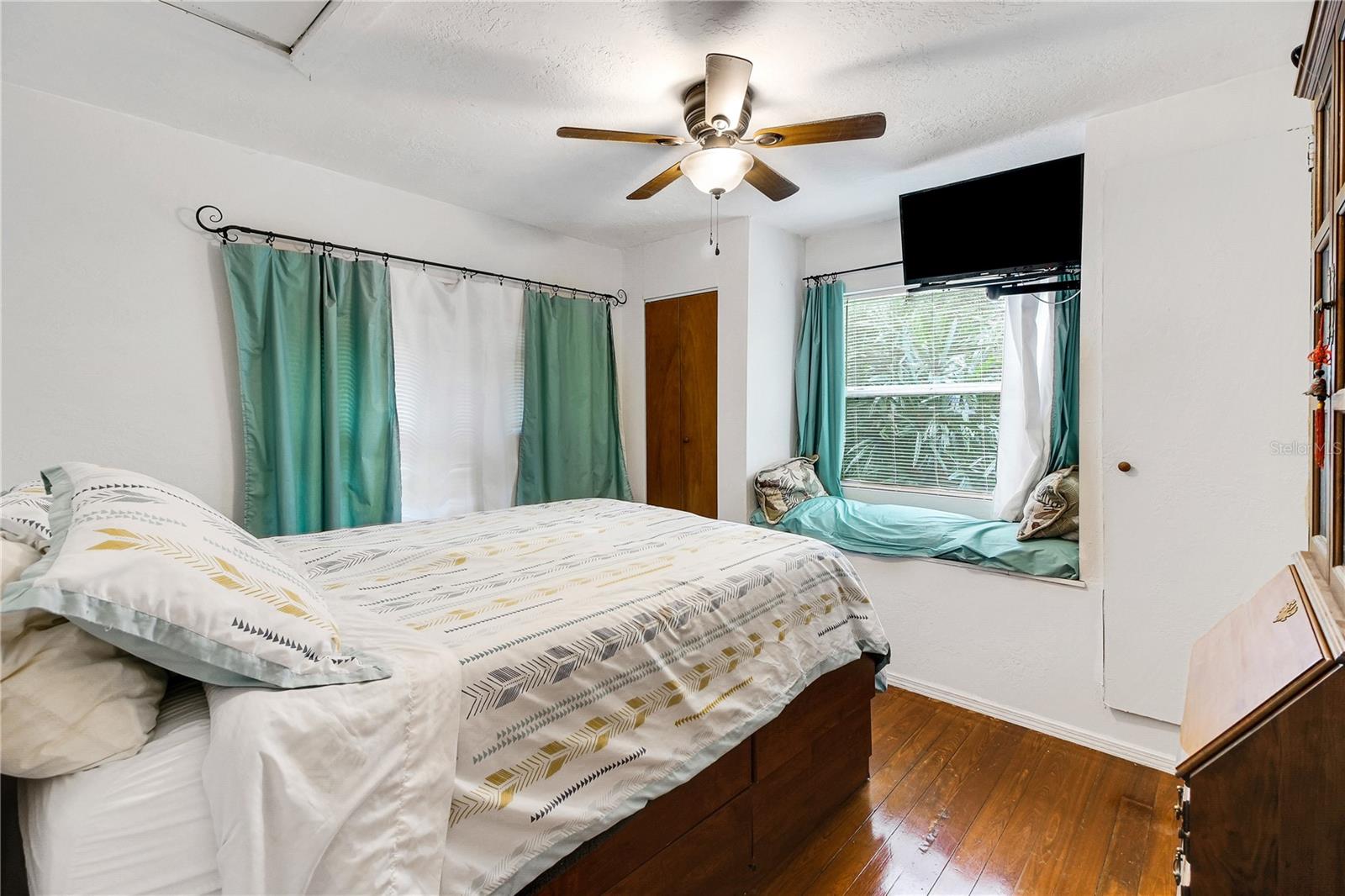 Image 46 of 69 For 257 Desoto Avenue