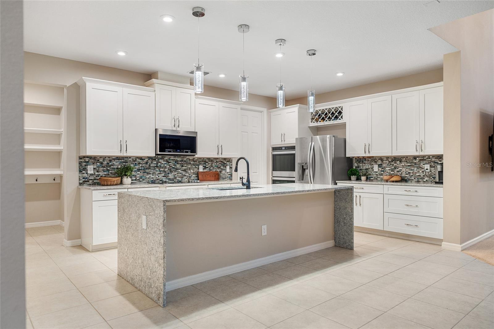 Image 13 of 80 For 16975 Wingspread Loop