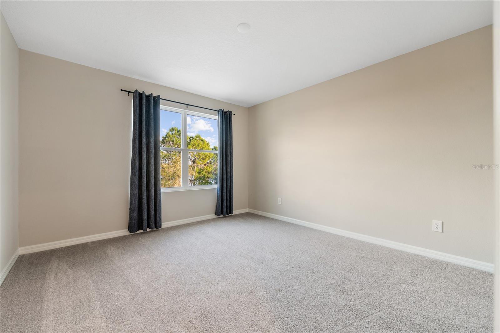 Image 27 of 80 For 16975 Wingspread Loop