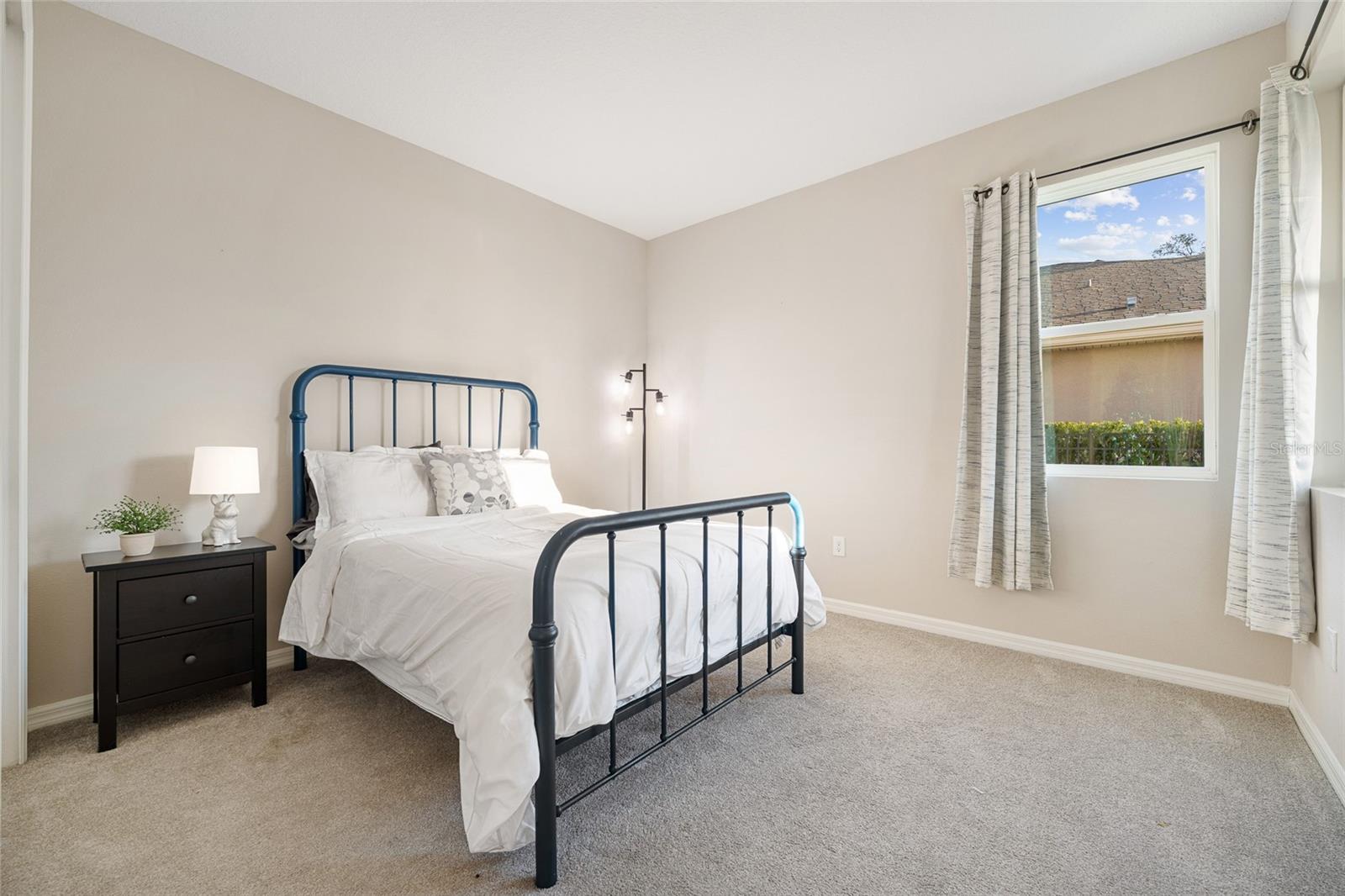 Image 33 of 80 For 16975 Wingspread Loop