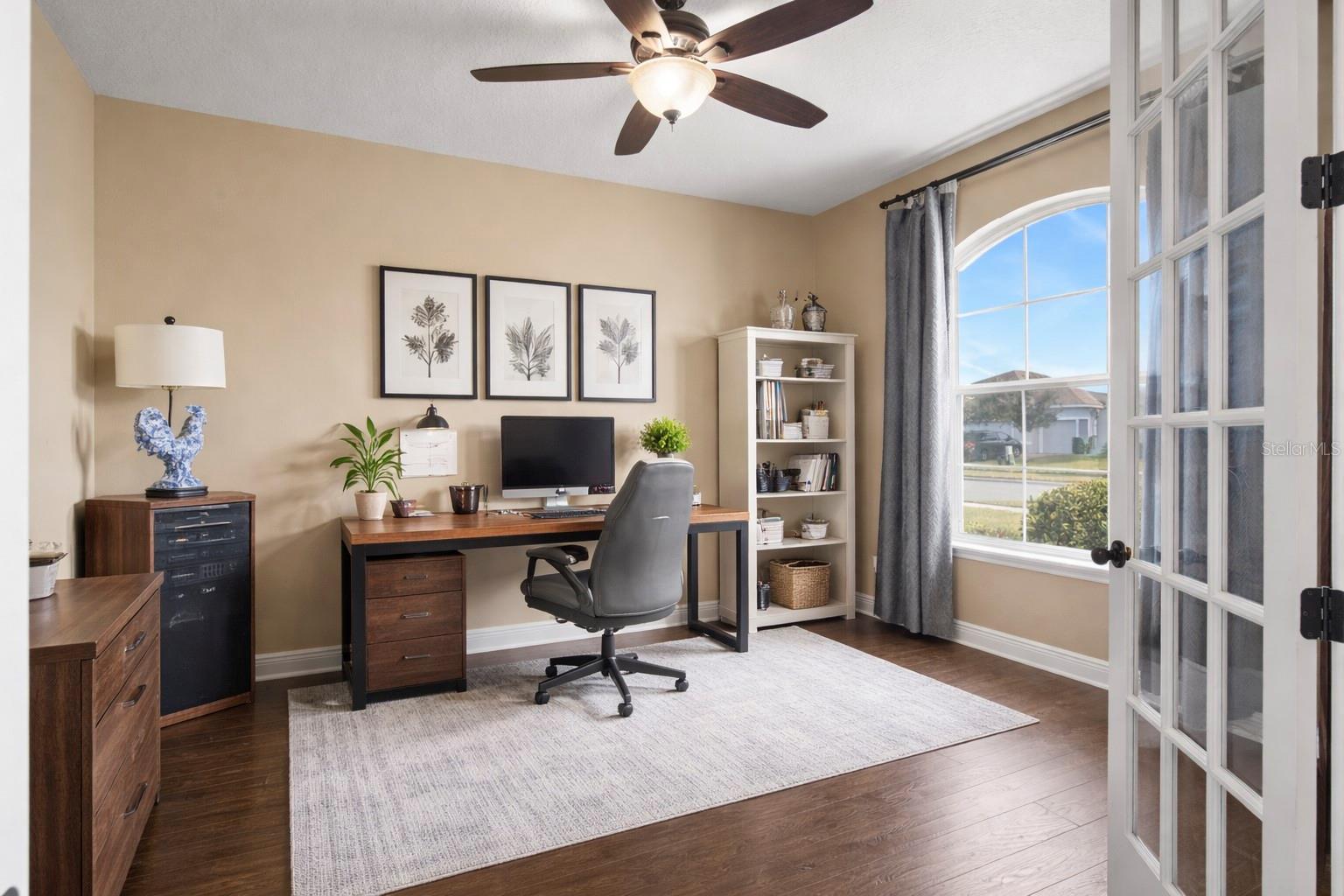 Image 3 of 37 For 707 Grassy Stone Drive