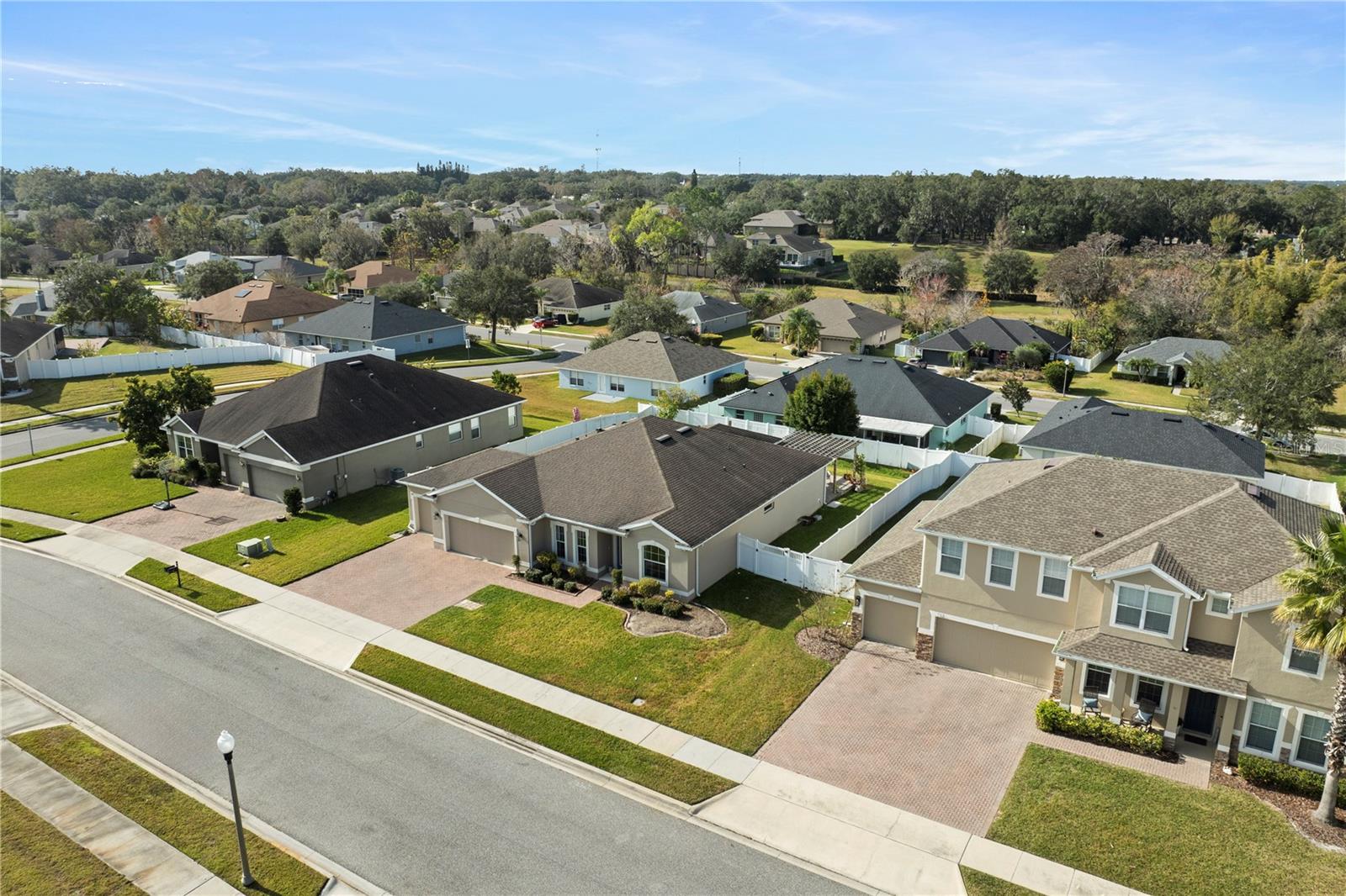 Image 33 of 37 For 707 Grassy Stone Drive