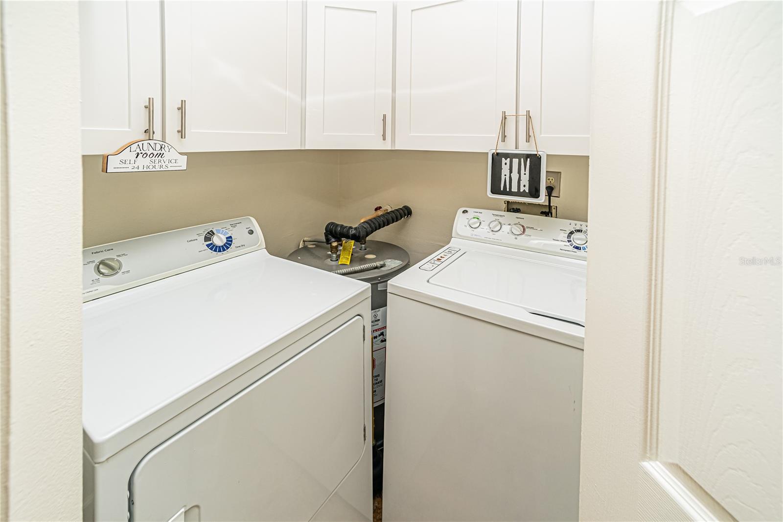 Image 14 of 34 For 123 Becket Lane 123