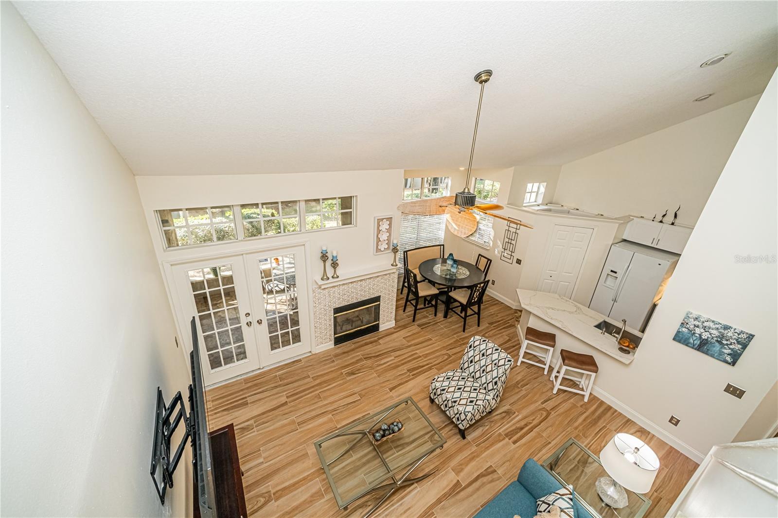 Image 21 of 34 For 123 Becket Lane 123