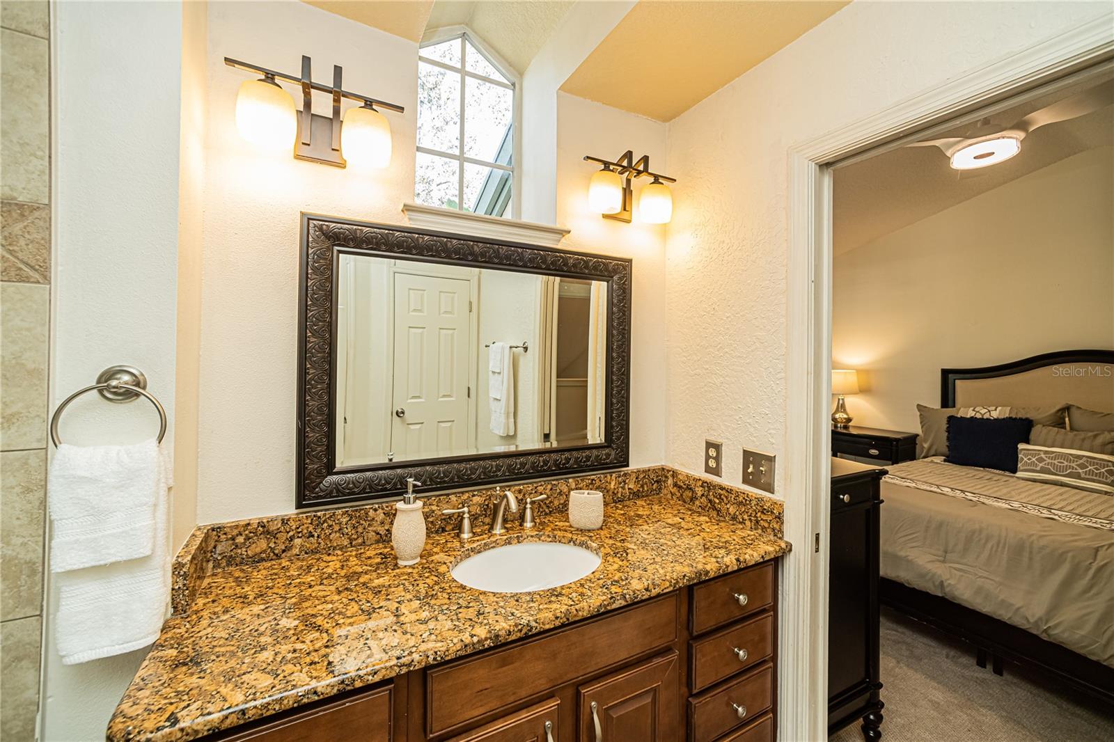 Image 23 of 34 For 123 Becket Lane 123