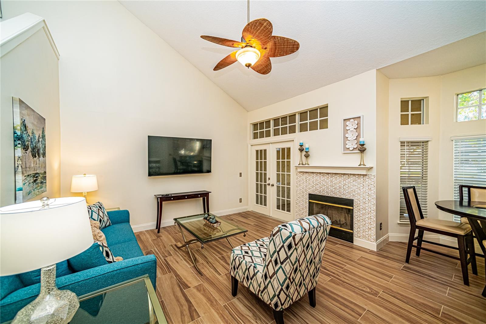 Image 5 of 34 For 123 Becket Lane 123