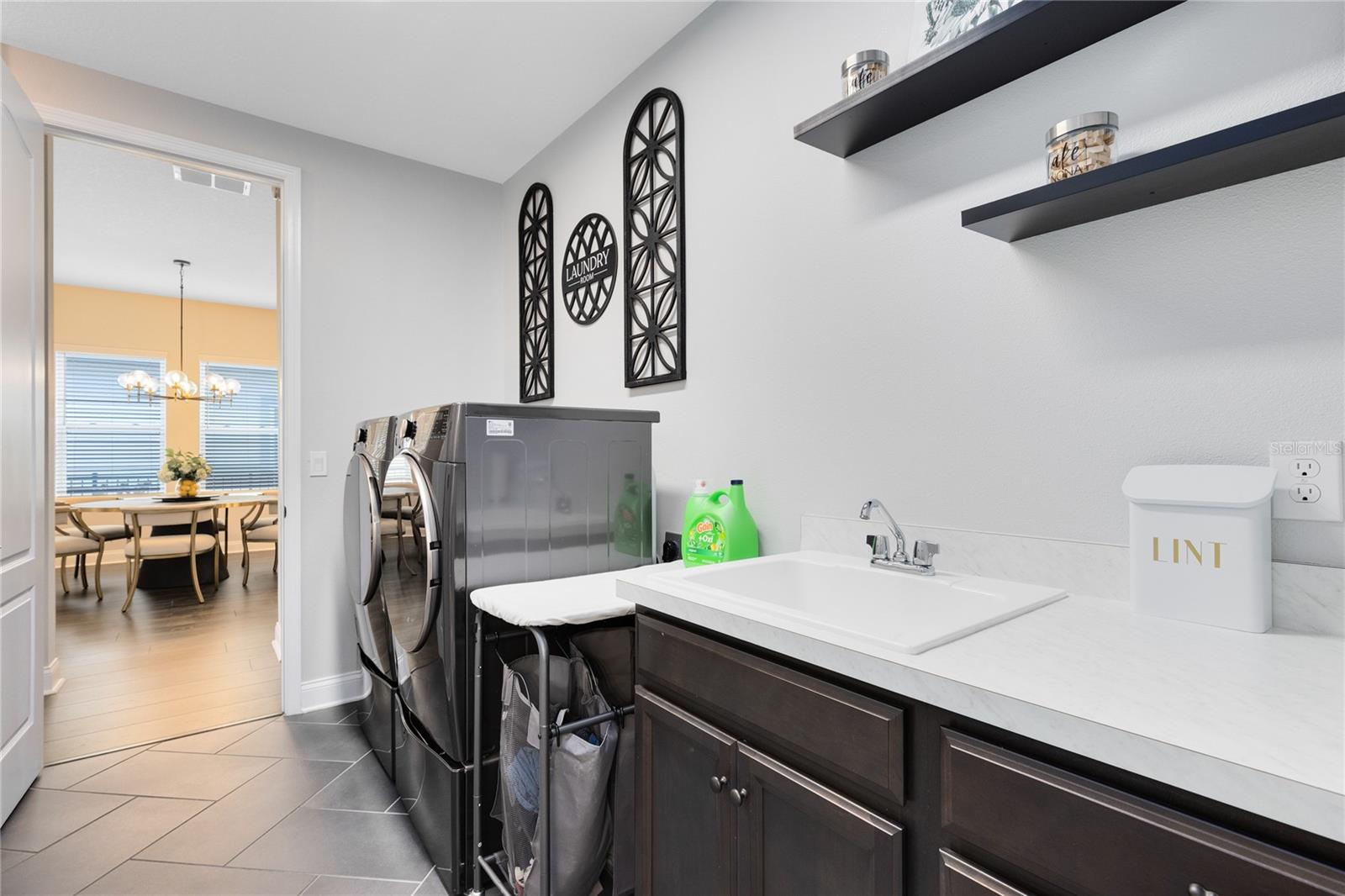 Image 20 of 53 For 13324 Stoddart Avenue