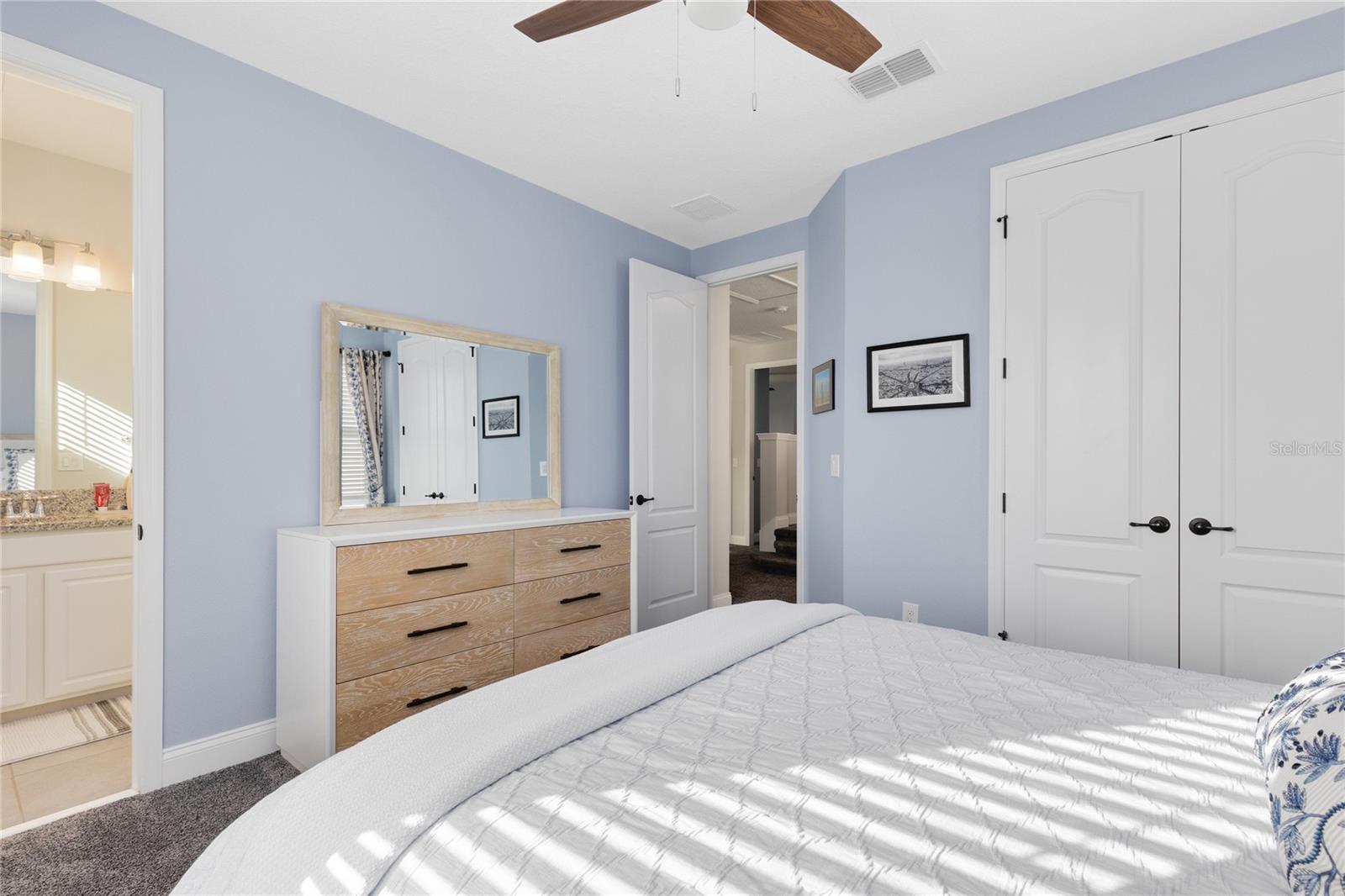 Image 26 of 53 For 13324 Stoddart Avenue