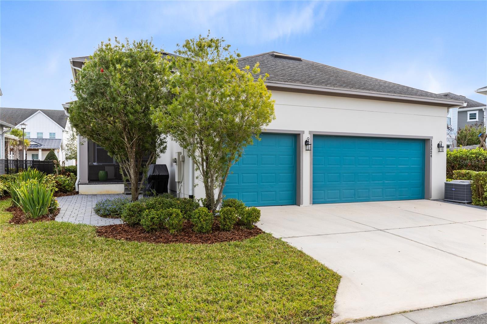 Image 36 of 53 For 13324 Stoddart Avenue