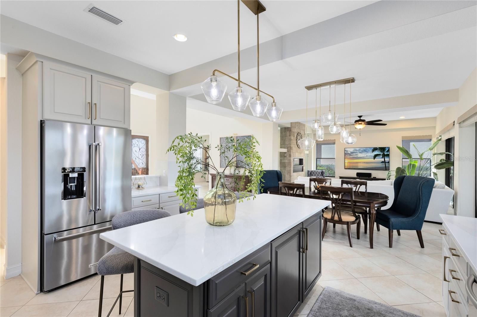 Image 14 of 55 For 10331 Middlewich Drive