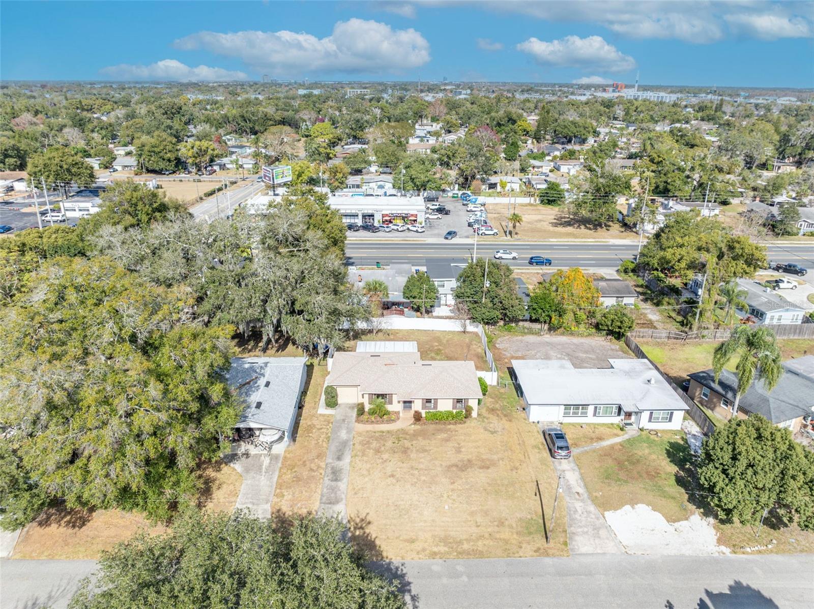 Listing photo id 39 for 945 Sherrington Road