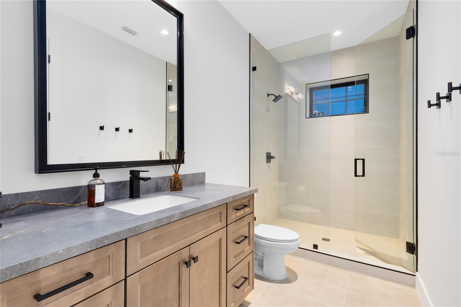 Image 16 of 54 For 8351 Edelman Lane