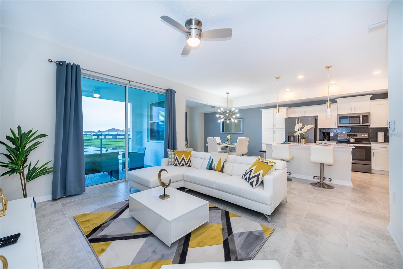 Image 4 of 30 For 3131 Paradox Circle 202